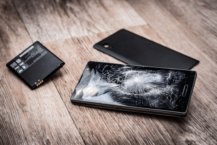 stupid ways we break our phones Stupid ways we break our phones